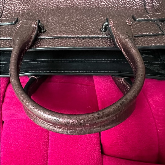Coach Swagger Bag-EUC - Picture 9 of 15